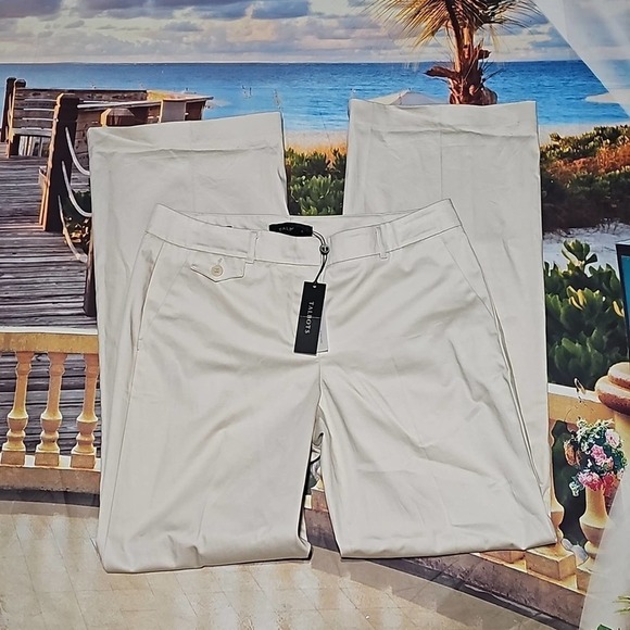 Talbots Modern Pleated Trousers Pants Size 8 NWT - Picture 2 of 5